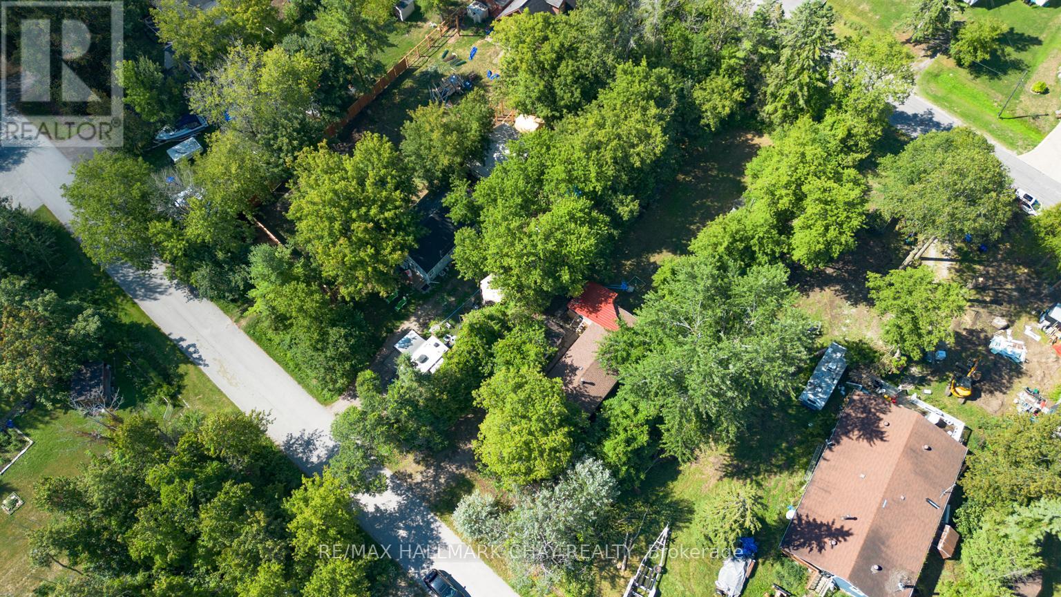 956 Carson Avenue, Innisfil, Ontario  L0L 1W0 - Photo 6 - N12915362