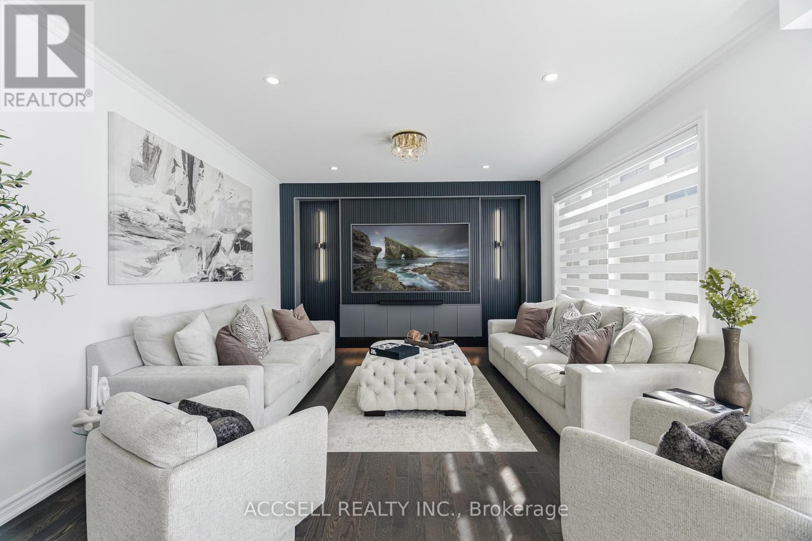 154 Strachan Trail, New Tecumseth (Beeton), Ontario  L0G 1A0 - Photo 18 - N12915438