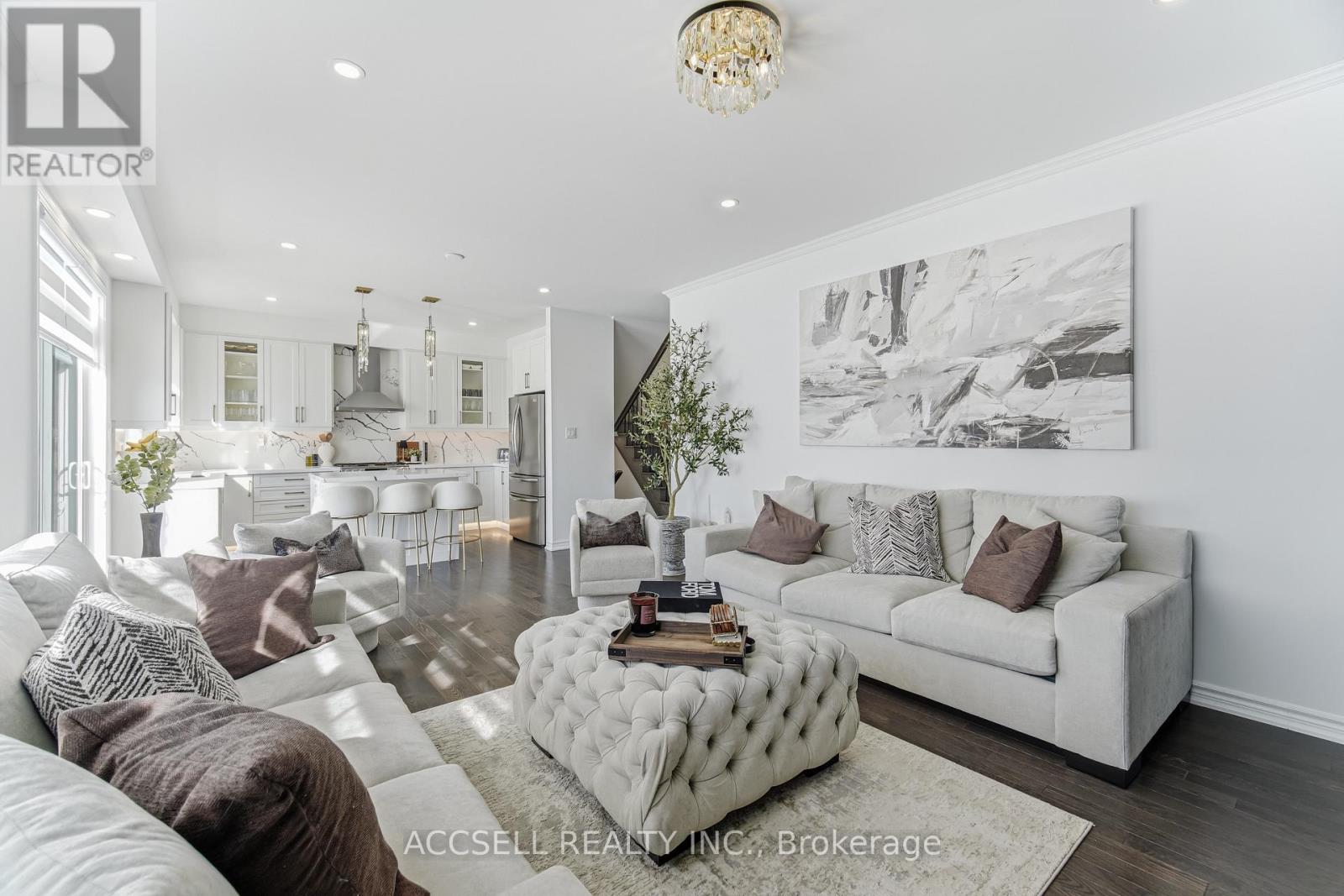 154 Strachan Trail, New Tecumseth (Beeton), Ontario  L0G 1A0 - Photo 20 - N12915438