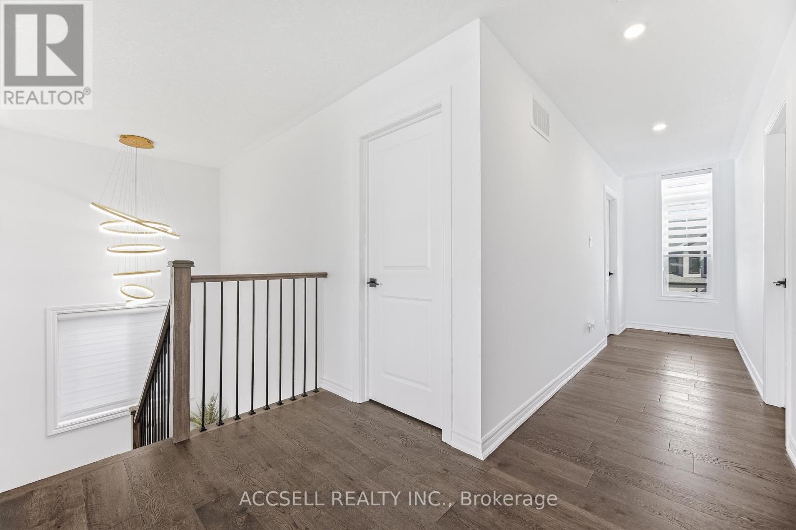 154 Strachan Trail, New Tecumseth (Beeton), Ontario  L0G 1A0 - Photo 24 - N12915438