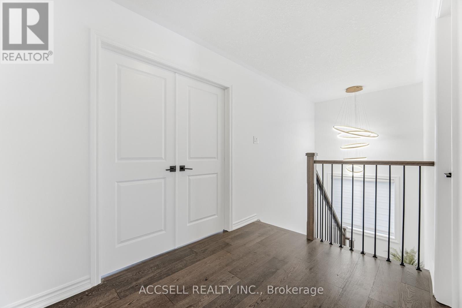 154 Strachan Trail, New Tecumseth (Beeton), Ontario  L0G 1A0 - Photo 25 - N12915438