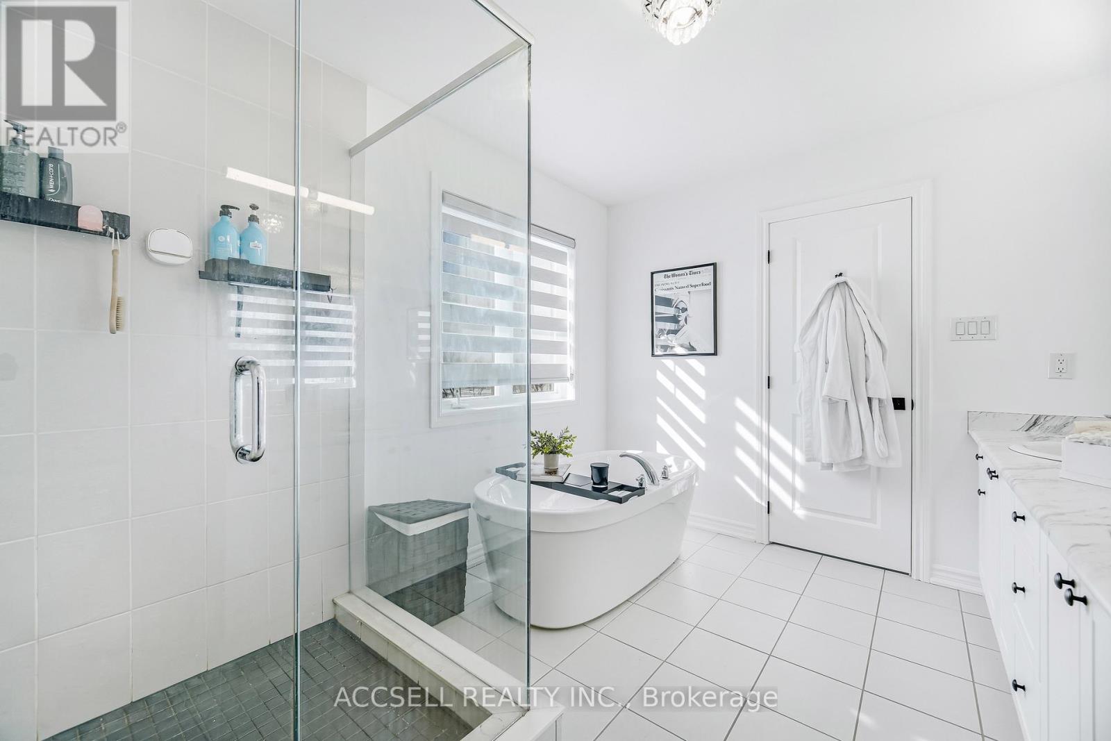 154 Strachan Trail, New Tecumseth (Beeton), Ontario  L0G 1A0 - Photo 31 - N12915438