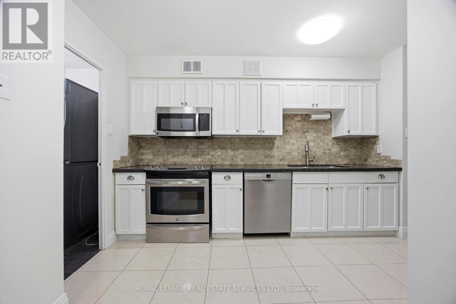 105 - 1 Royal Orchard Boulevard, Markham, Ontario  L3T 3C2 - Photo 15 - N12915442