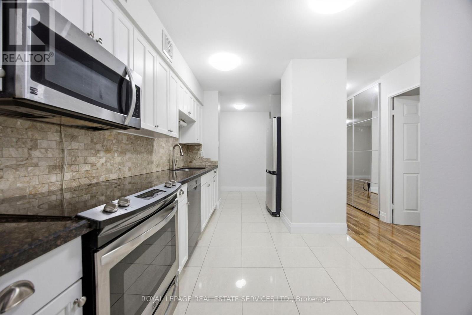 105 - 1 Royal Orchard Boulevard, Markham, Ontario  L3T 3C2 - Photo 17 - N12915442