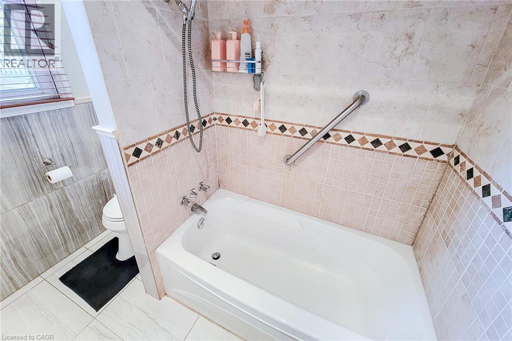 114 Juanita Drive, Hamilton, Ontario  L9C 2G3 - Photo 29 - 40814570