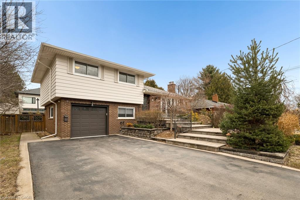 19 DOUGLAS Road, Ancaster, Ontario