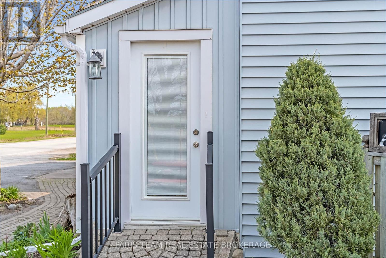 4047 Horseshoe Valley Road W, Springwater, Ontario  L9X 0Z6 - Photo 5 - S12915410