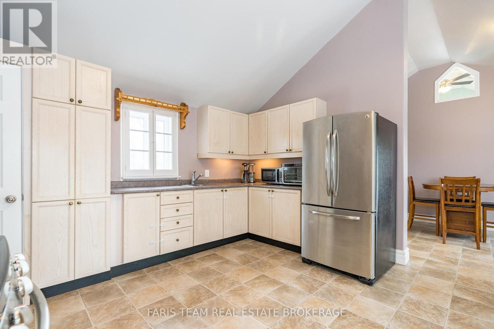 4047 Horseshoe Valley Road W, Springwater, Ontario  L9X 0Z6 - Photo 8 - S12915410