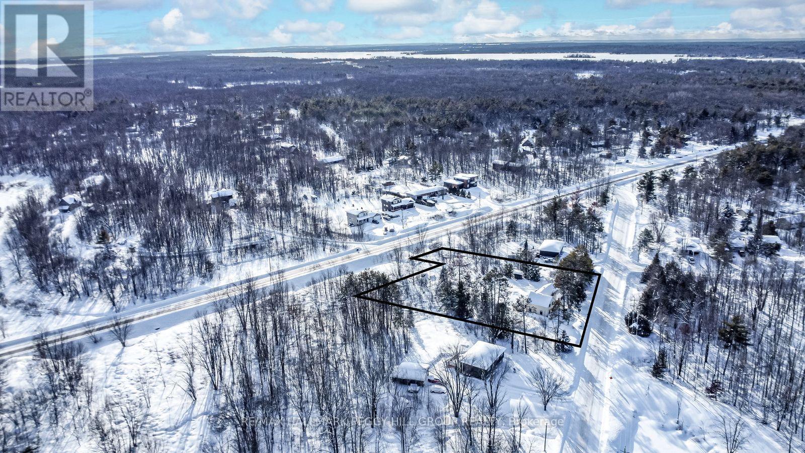 2917 Fairgrounds Road, Ramara, Ontario  L0K 2B0 - Photo 18 - S12915452