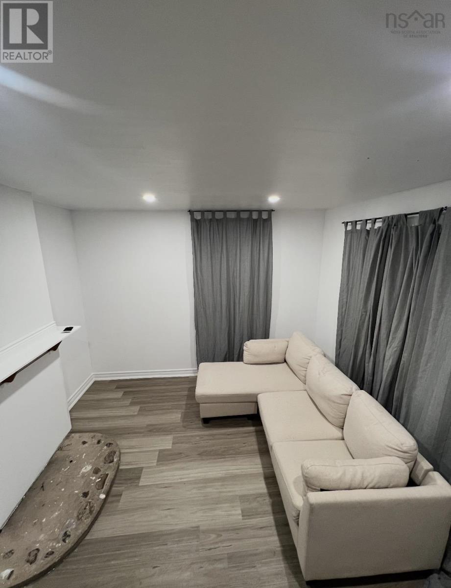 15 Winona Street, Glace Bay, Nova Scotia  B1A 2C3 - Photo 1 - 202605334