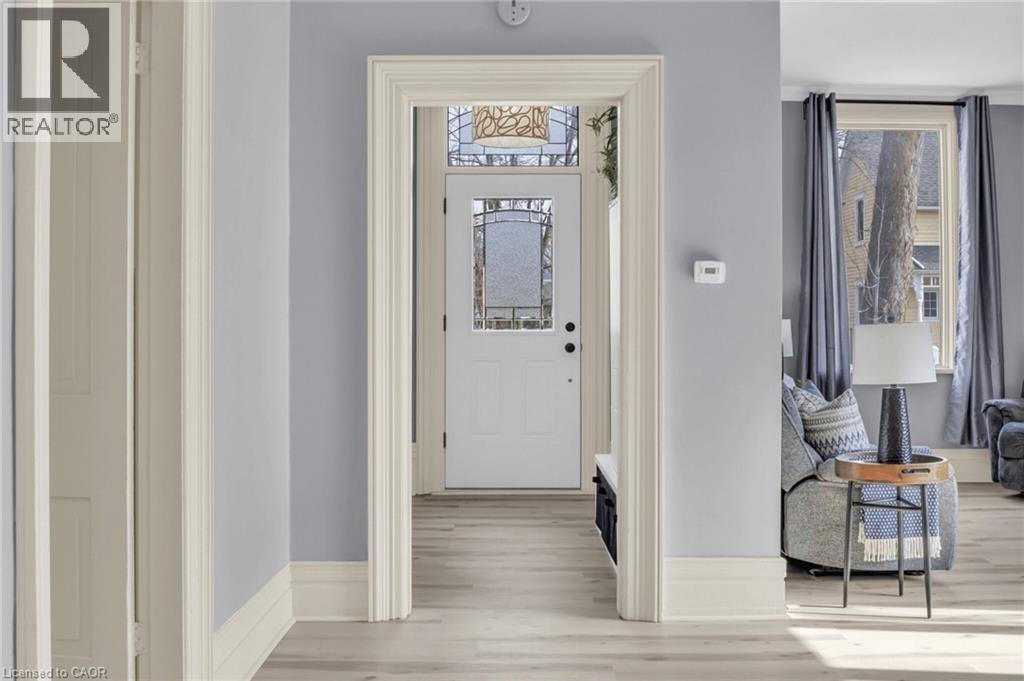 240 Elizabeth Street W, Listowel, Ontario  N4W 1E2 - Photo 4 - 40810173