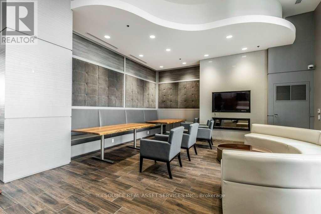 705 - 2087 Fairview Street, Burlington, Ontario  L7N 2R1 - Photo 27 - W12915352