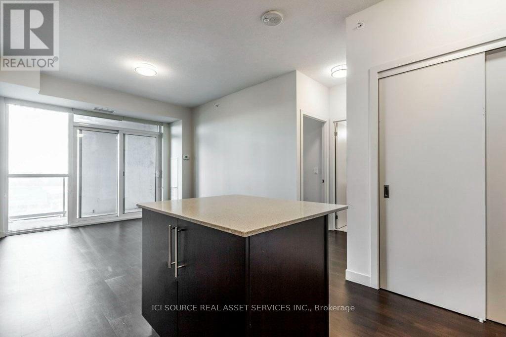 705 - 2087 Fairview Street, Burlington, Ontario  L7N 2R1 - Photo 7 - W12915352