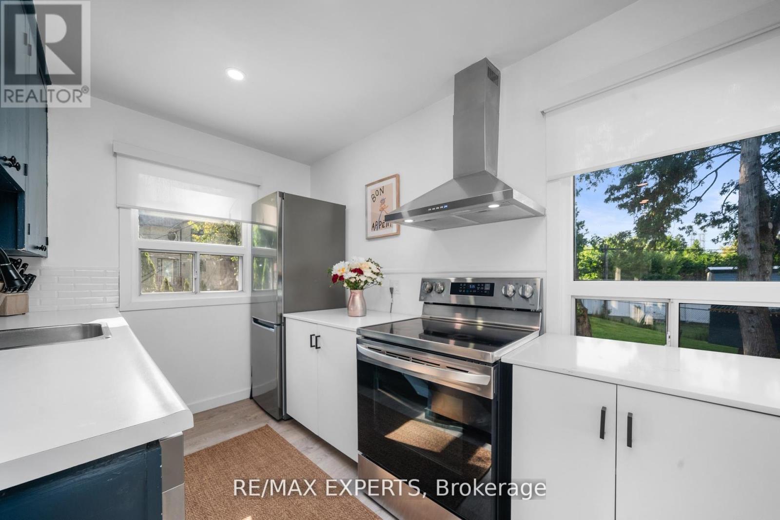 6 Mccallum Court, Toronto, Ontario  M8Y 1M6 - Photo 21 - W12915382