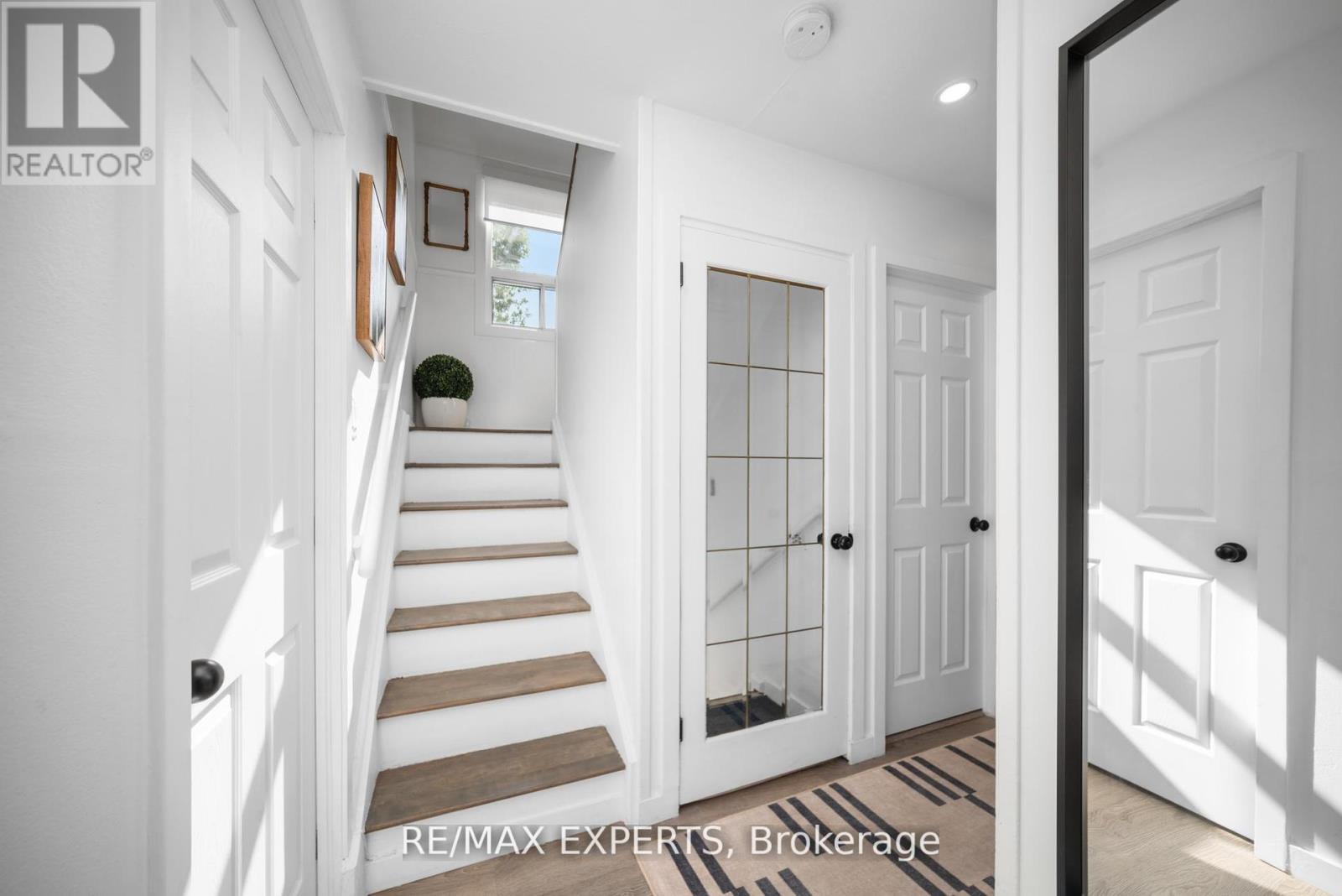 6 Mccallum Court, Toronto, Ontario  M8Y 1M6 - Photo 28 - W12915382