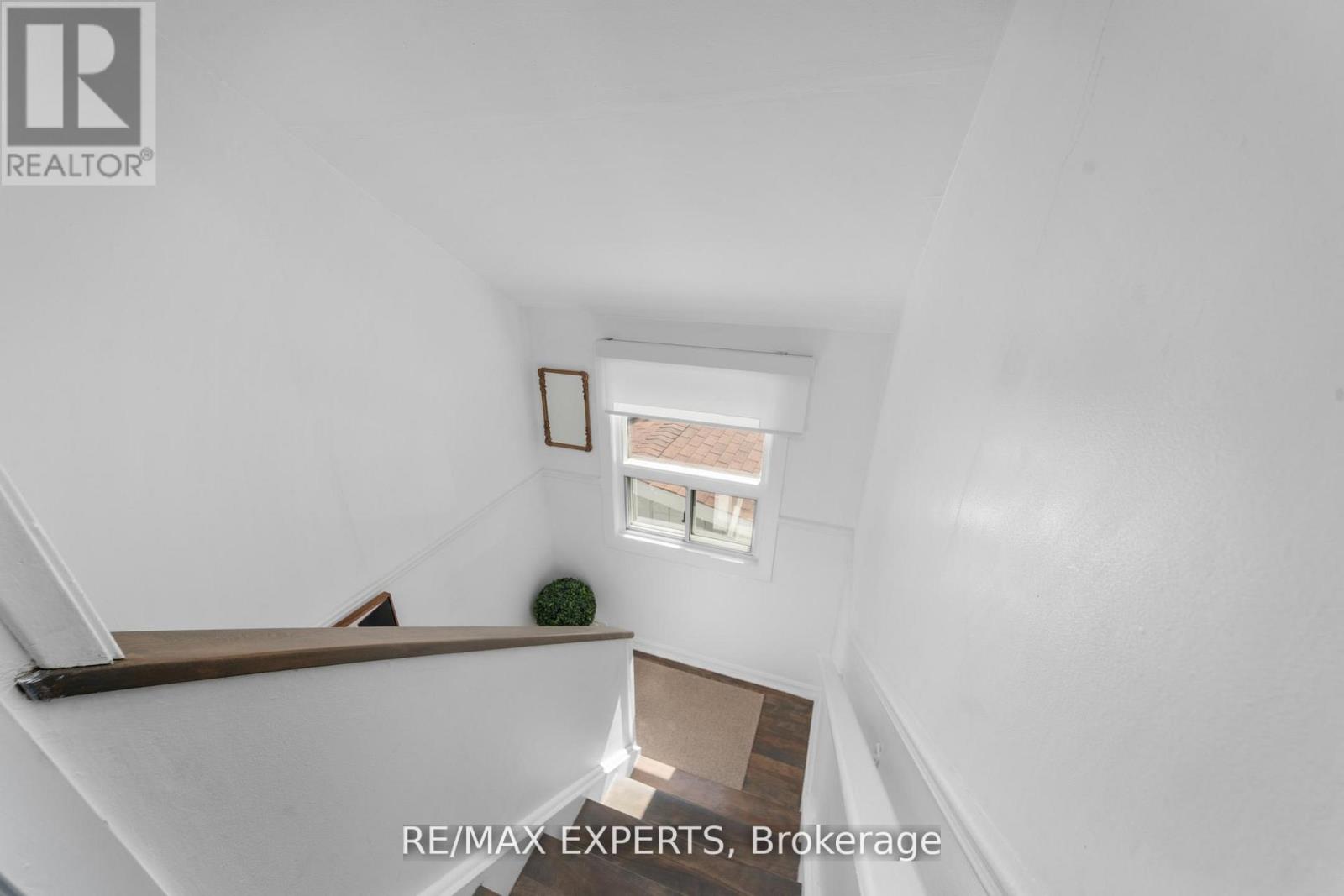 6 Mccallum Court, Toronto, Ontario  M8Y 1M6 - Photo 31 - W12915382