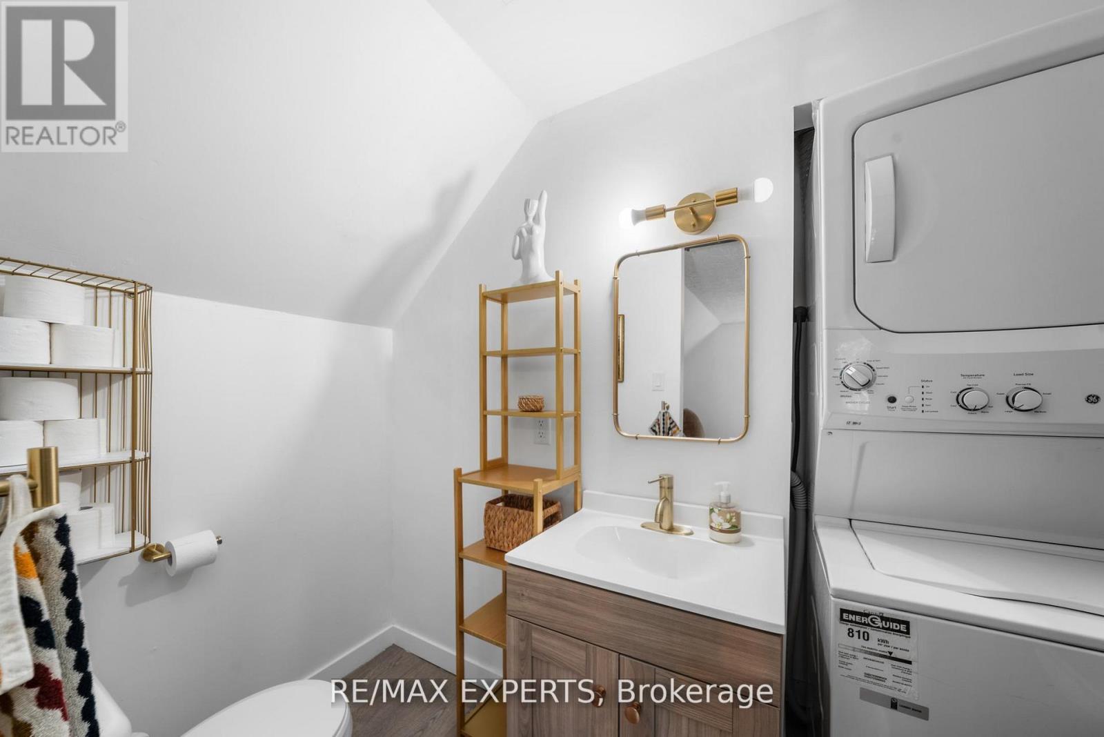 6 Mccallum Court, Toronto, Ontario  M8Y 1M6 - Photo 37 - W12915382