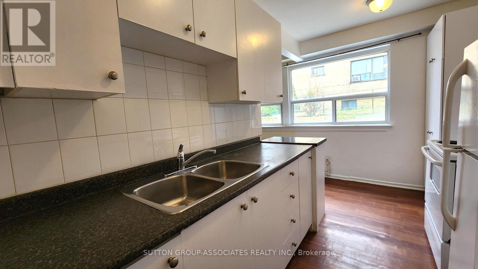 103 - 1 Greenbrook Drive, Toronto, Ontario  M6M 2J8 - Photo 4 - W12915422