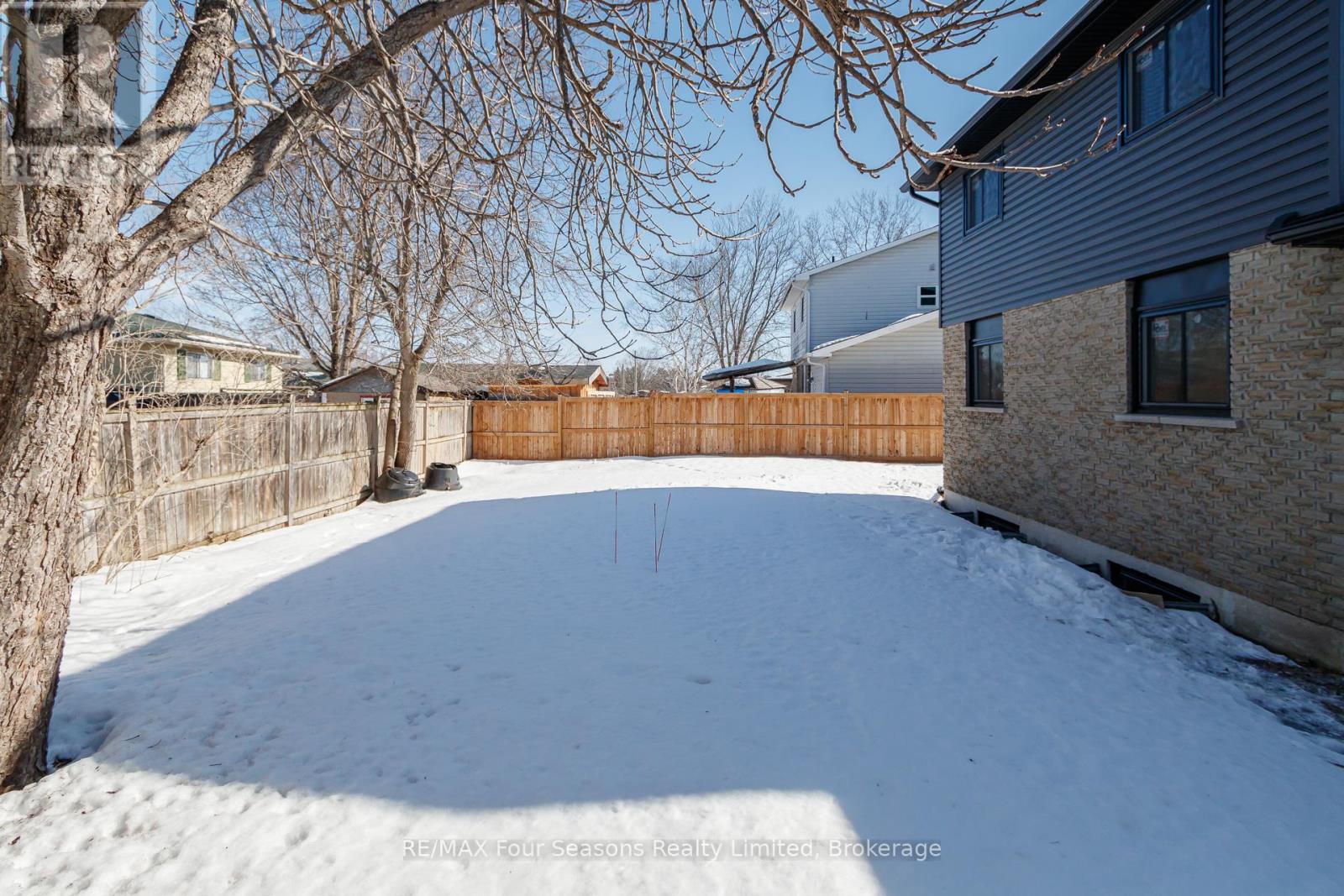 255 Valleyfield Crescent, Clearview, Ontario  L0M 1S0 - Photo 31 - S12851730