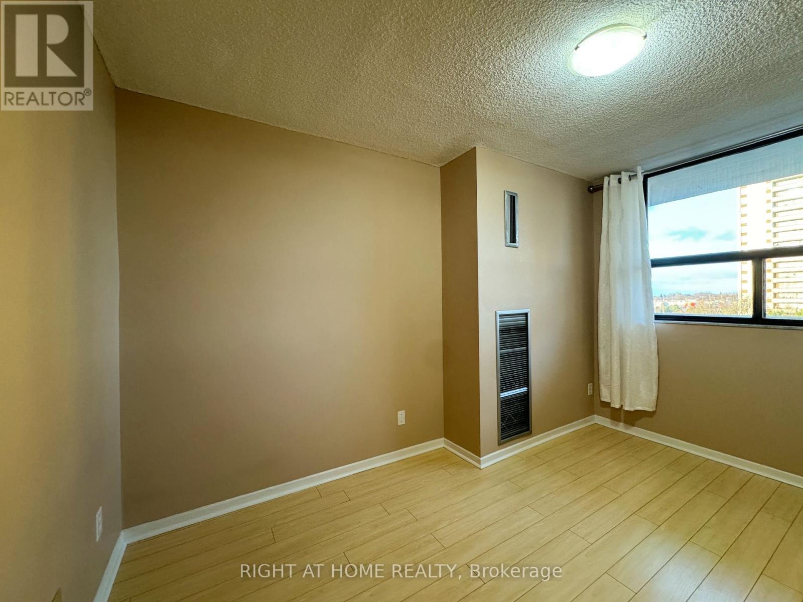 603 - 10 Tangreen Court, Toronto, Ontario  M2M 4B9 - Photo 10 - C12914376