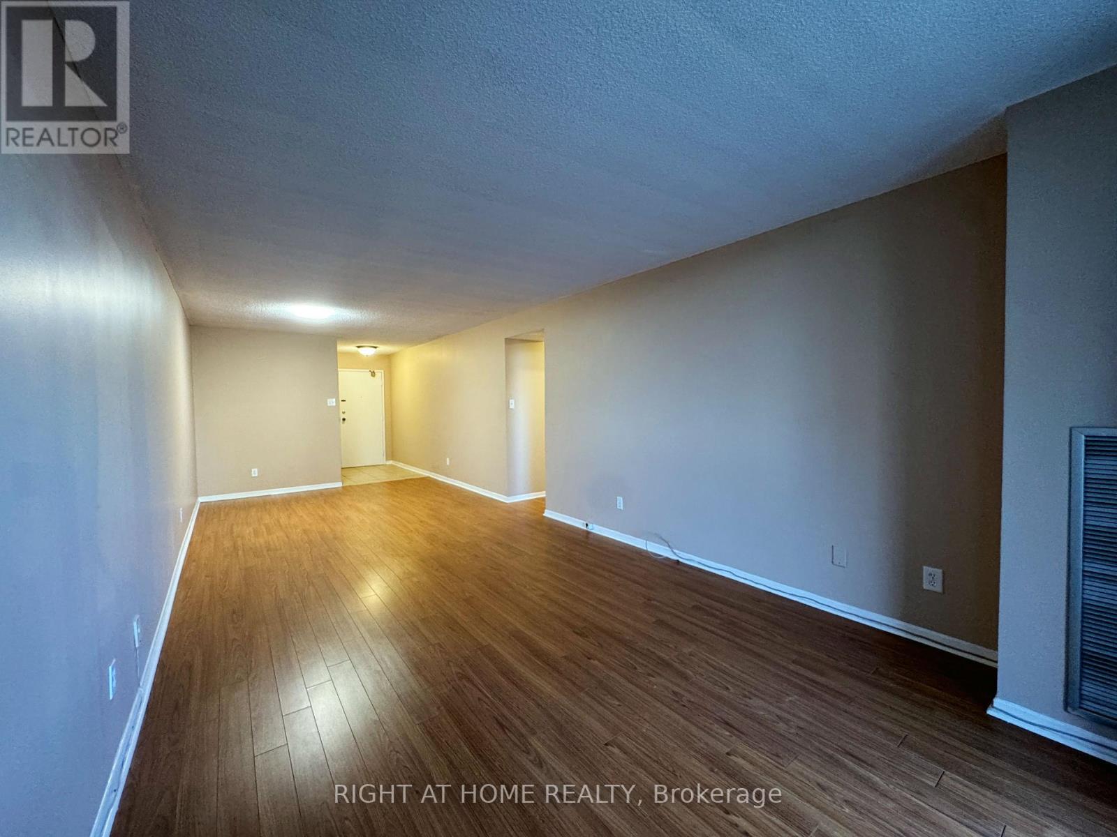 603 - 10 Tangreen Court, Toronto, Ontario  M2M 4B9 - Photo 6 - C12914376