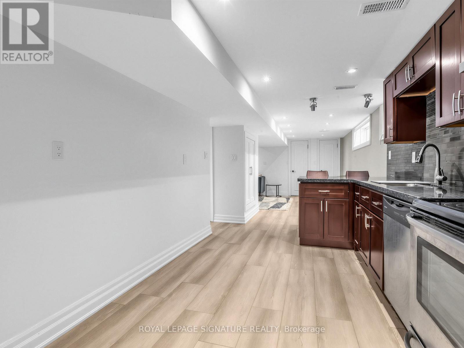 22 Scotswood Road, Toronto, Ontario  M1R 3N2 - Photo 5 - E12915138