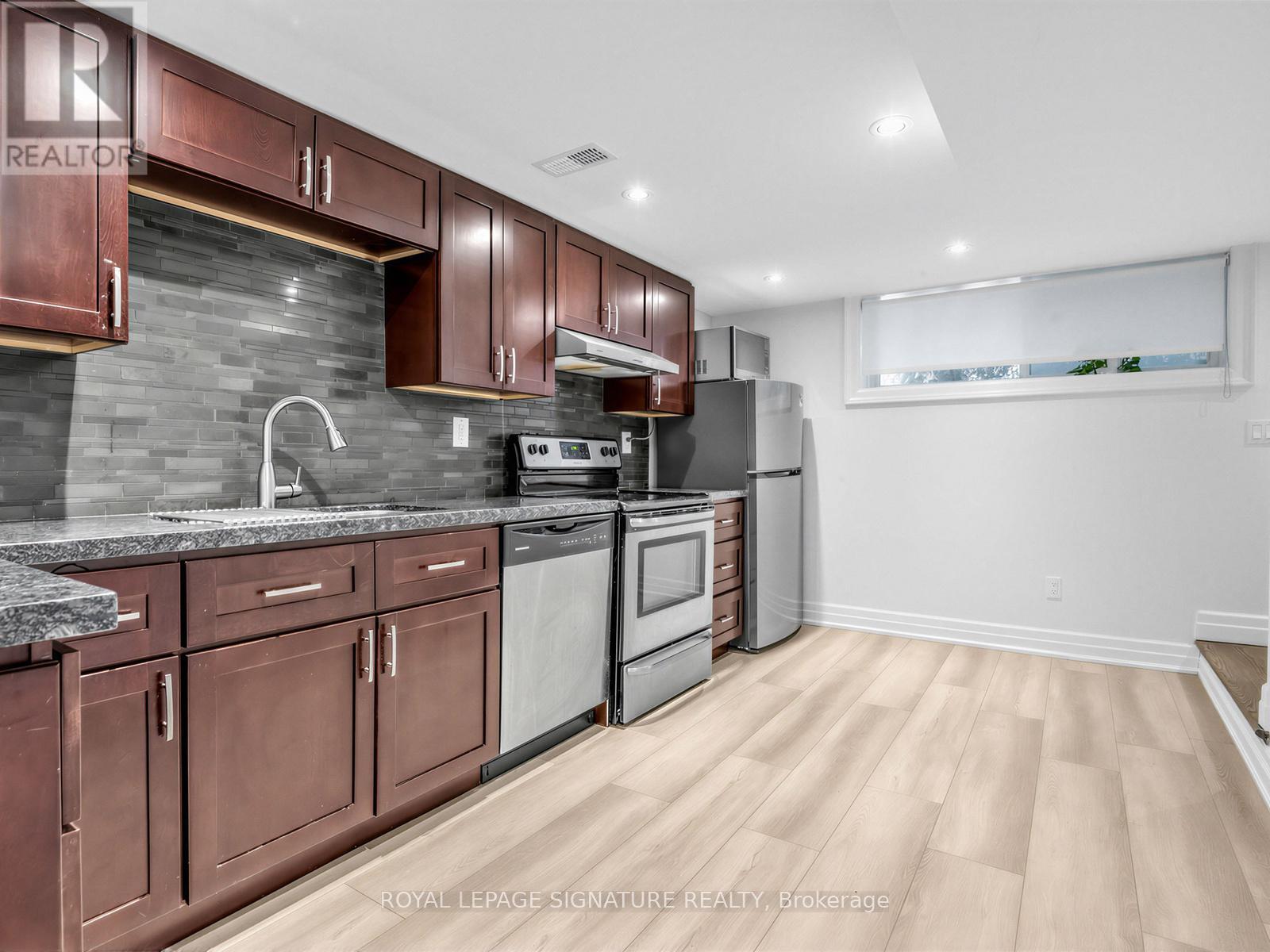 22 Scotswood Road, Toronto, Ontario  M1R 3N2 - Photo 6 - E12915138