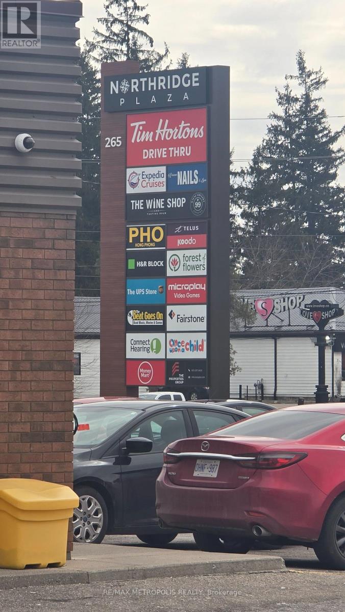 265 King George Road, Brantford, Ontario  N3R 6Y1 - Photo 2 - X12915384