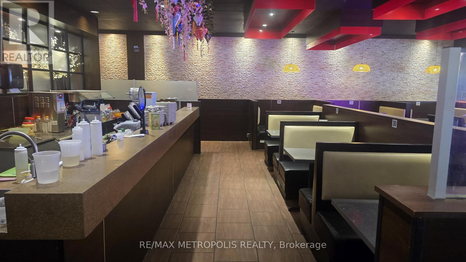 265 King George Road, Brantford, Ontario  N3R 6Y1 - Photo 5 - X12915384