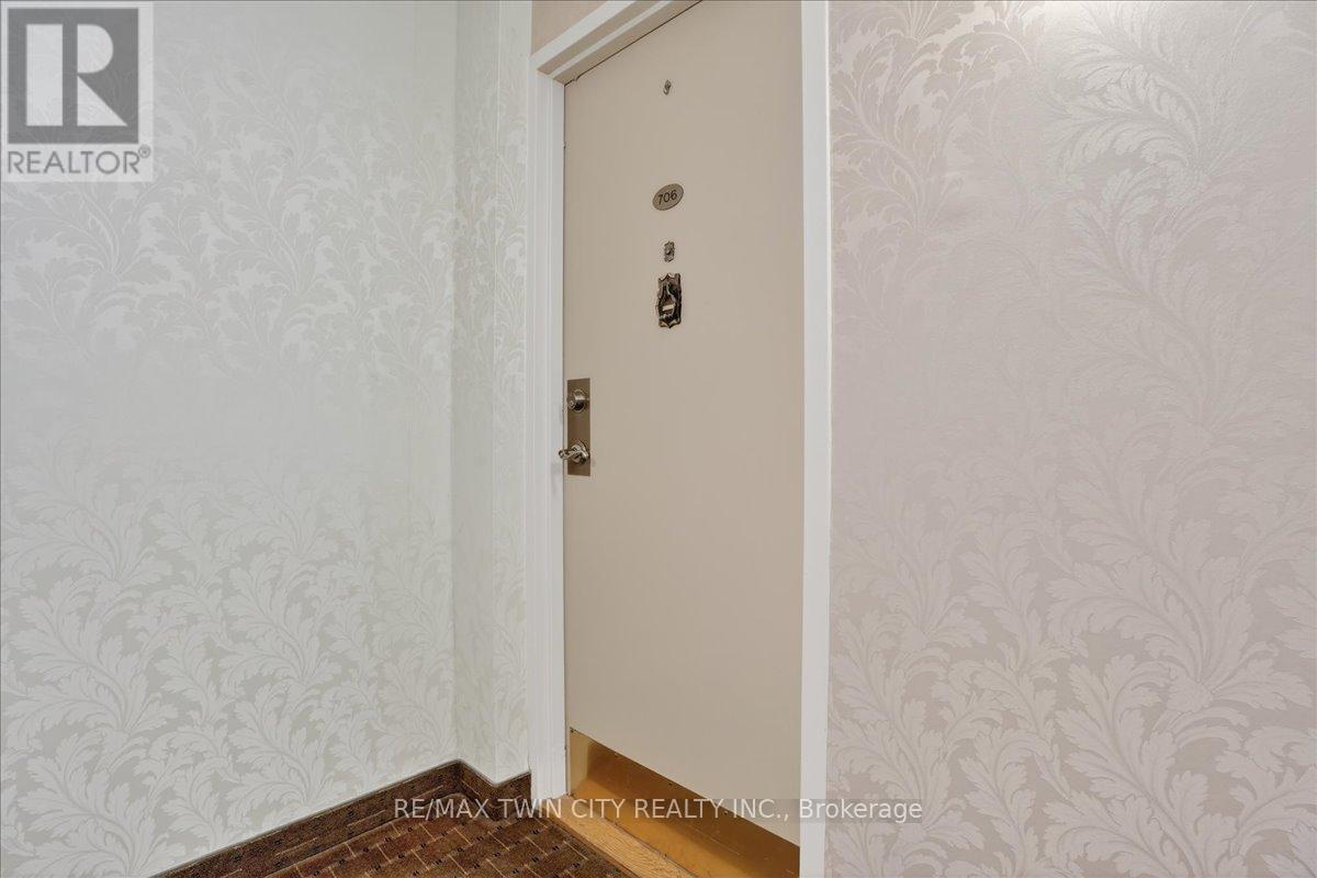 706 - 19 Woodlawn Road E, Guelph, Ontario  N1H 7B1 - Photo 2 - X12915390