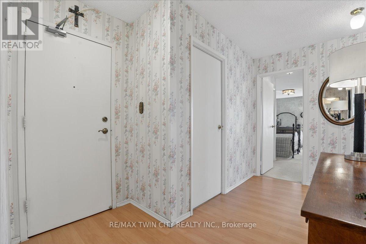 706 - 19 Woodlawn Road E, Guelph, Ontario  N1H 7B1 - Photo 3 - X12915390