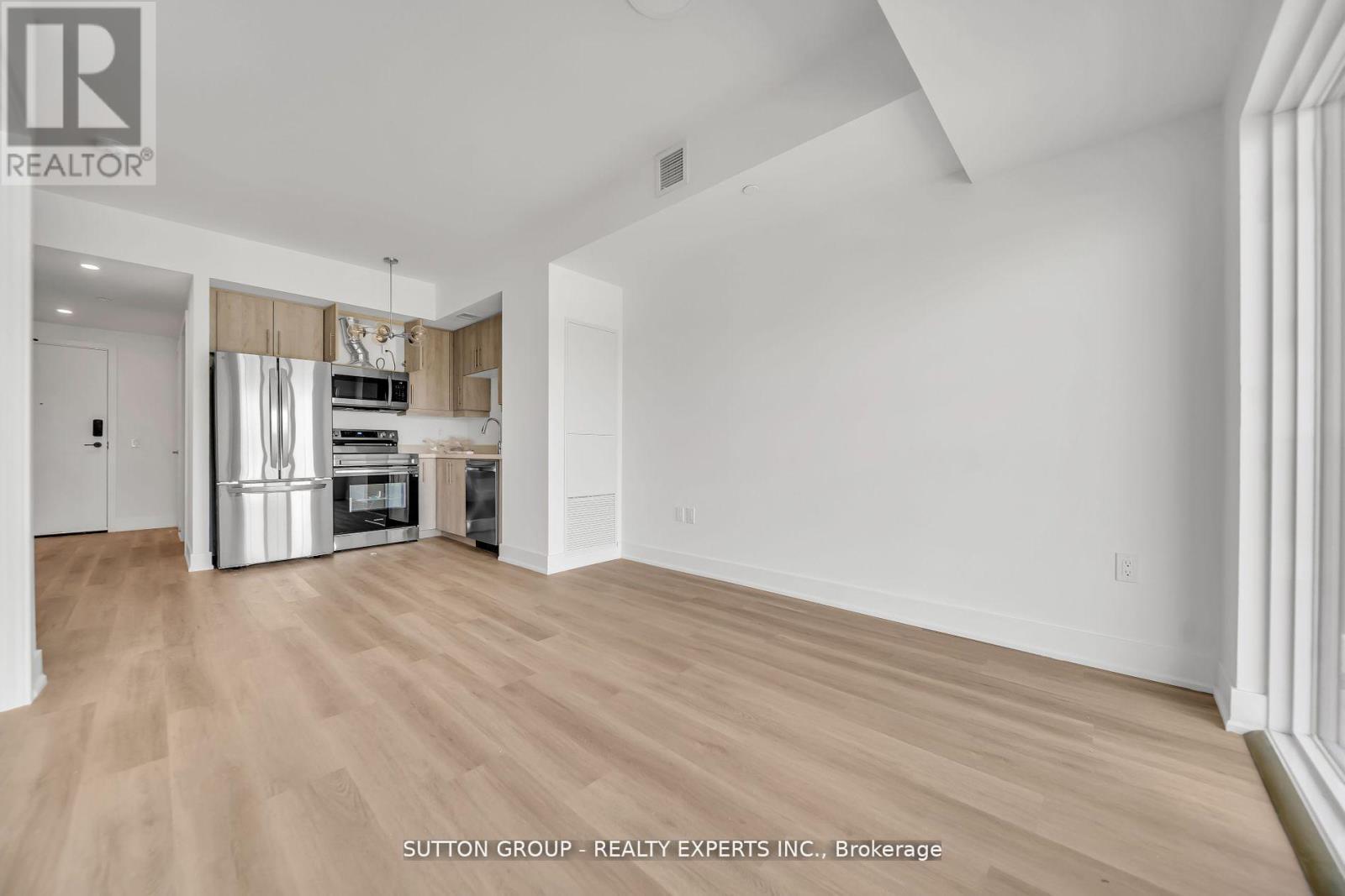 826 - 401 Shellard Lane, Brantford, Ontario  N3T 5L5 - Photo 15 - X12915434