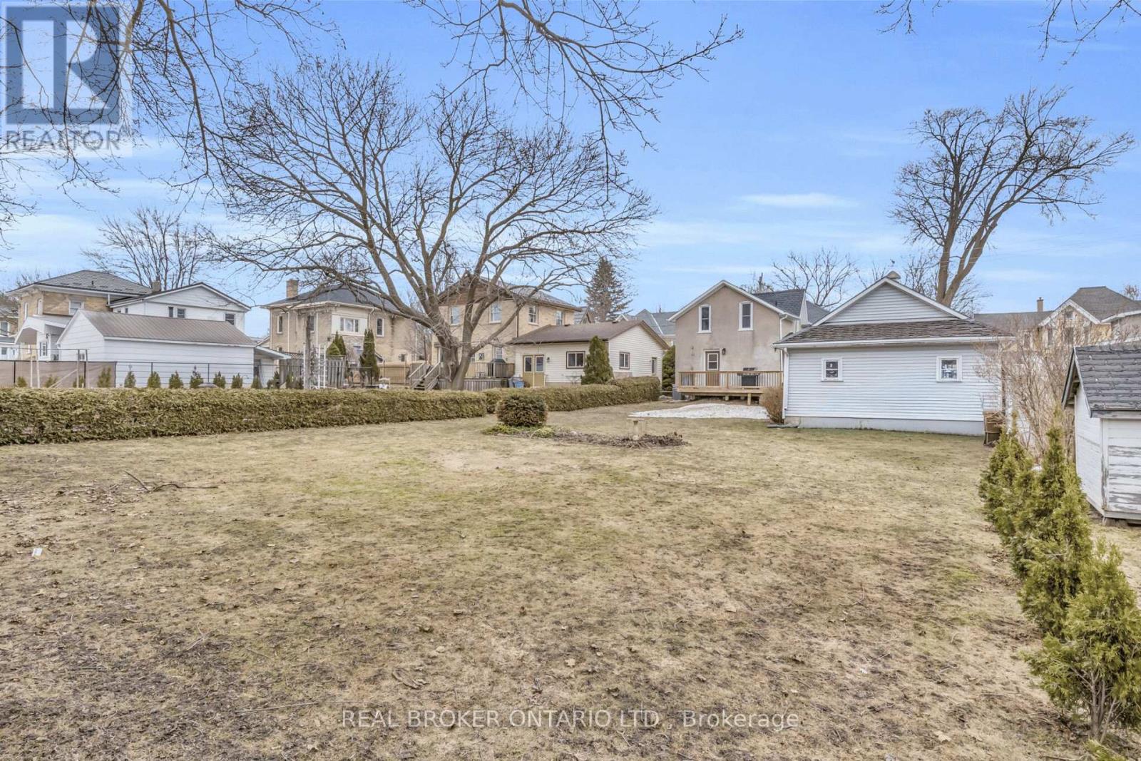 240 Elizabeth Street W, North Perth, Ontario  N4W 1E2 - Photo 32 - X12881748