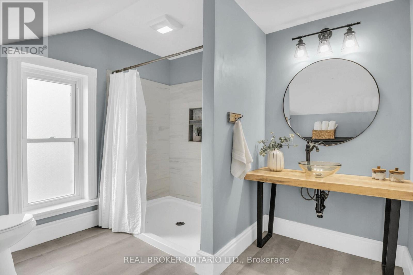 240 Elizabeth Street W, North Perth, Ontario  N4W 1E2 - Photo 22 - X12881748