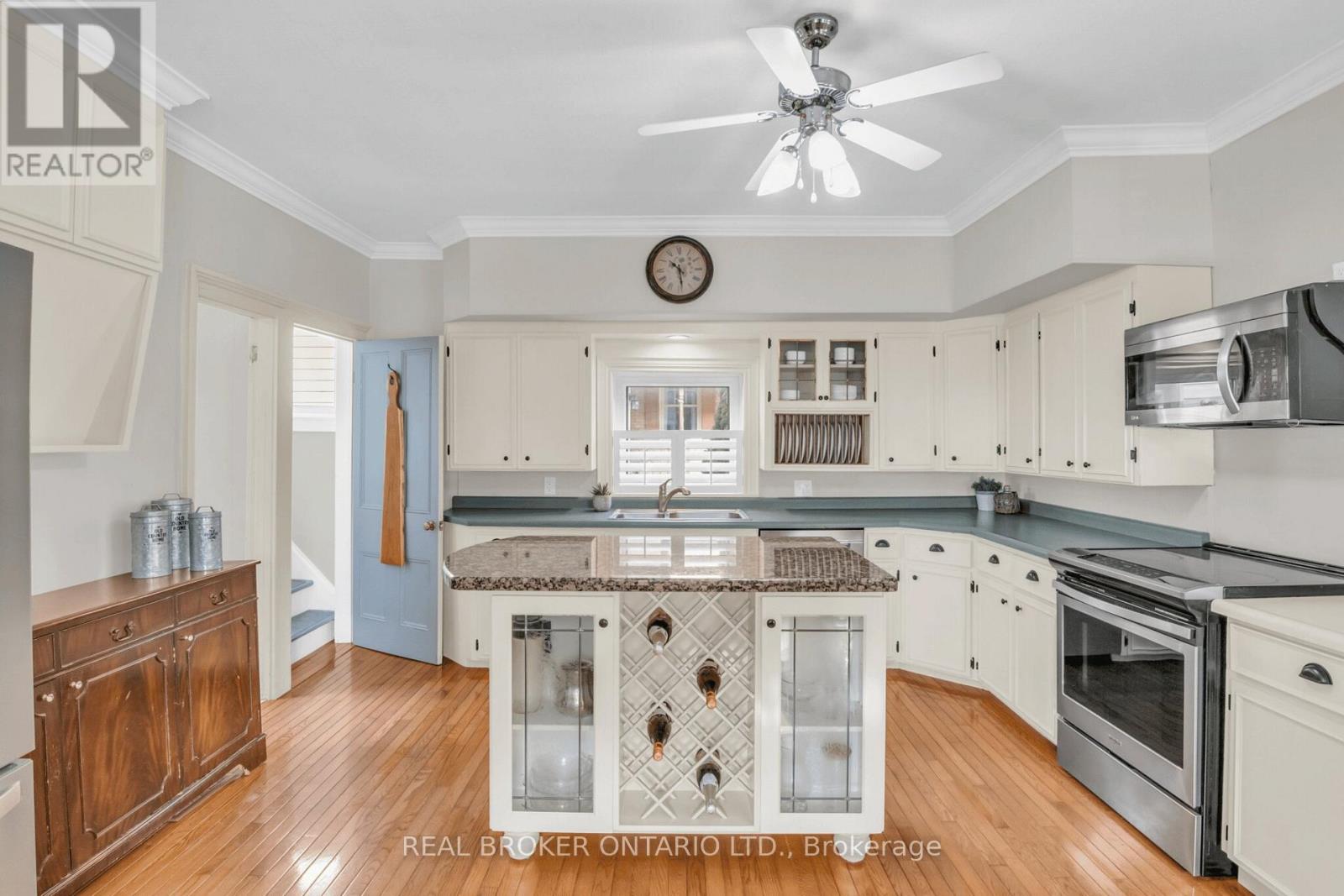 240 Elizabeth Street W, North Perth, Ontario  N4W 1E2 - Photo 10 - X12881748