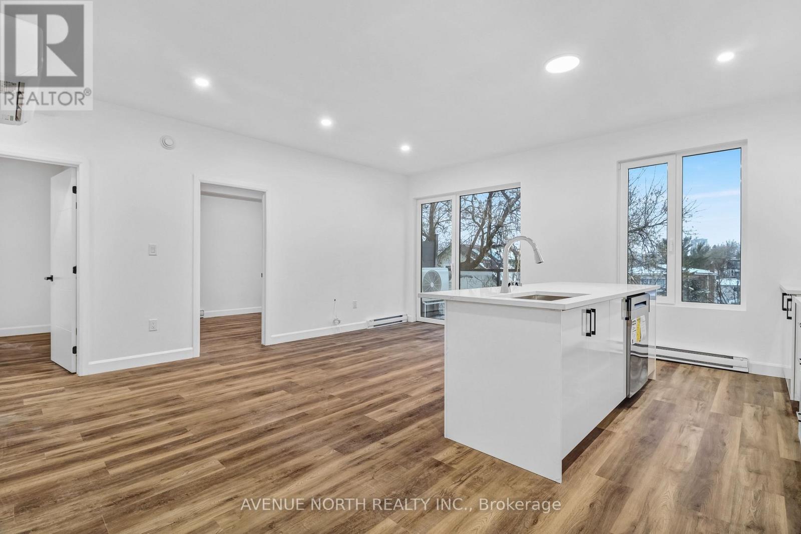 4 - 96 Jolliet Avenue, Ottawa, Ontario  K1L 5H2 - Photo 2 - X12606094