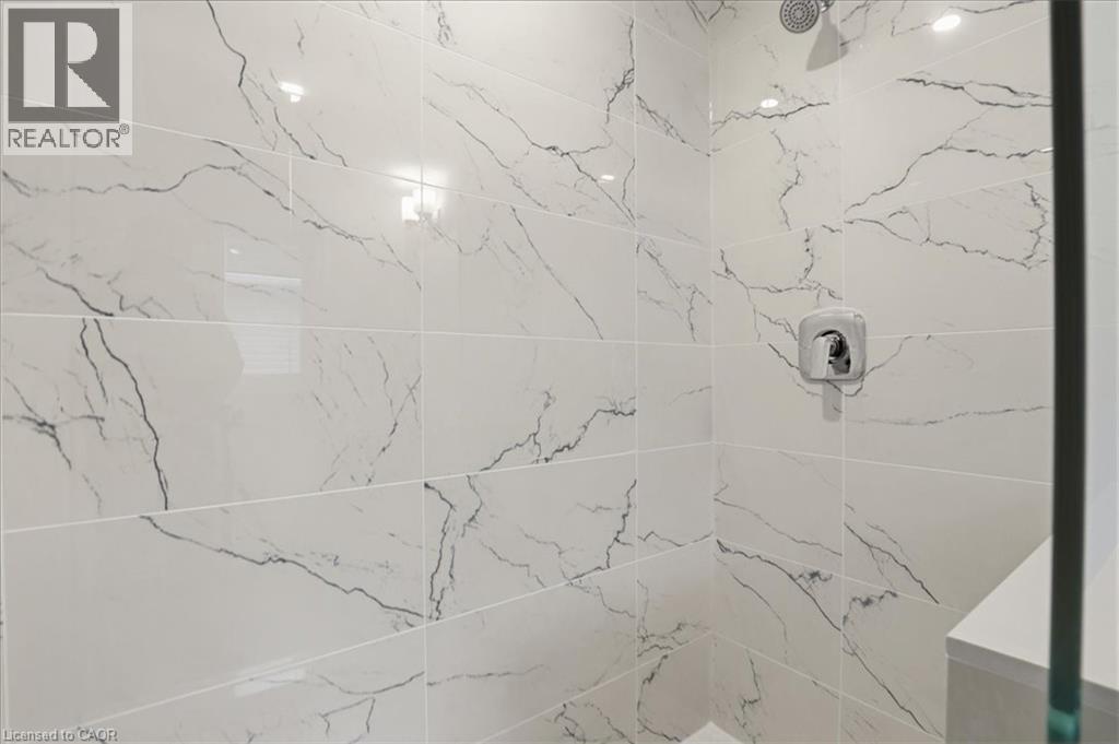 70 Quarry Park Drive, Kitchener, Ontario  N2B 0B2 - Photo 14 - 40814569