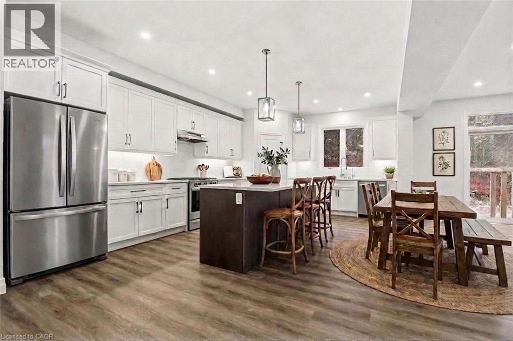 70 Quarry Park Drive, Kitchener, Ontario  N2B 0B2 - Photo 3 - 40814569