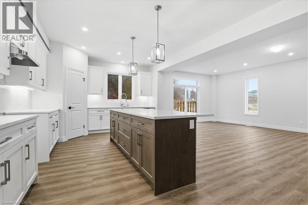 70 Quarry Park Drive, Kitchener, Ontario  N2B 0B2 - Photo 5 - 40814569