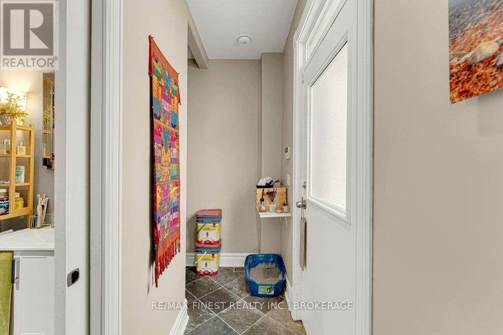 242 Brock Street, Kingston, Ontario  K7L 1S4 - Photo 10 - X12915596