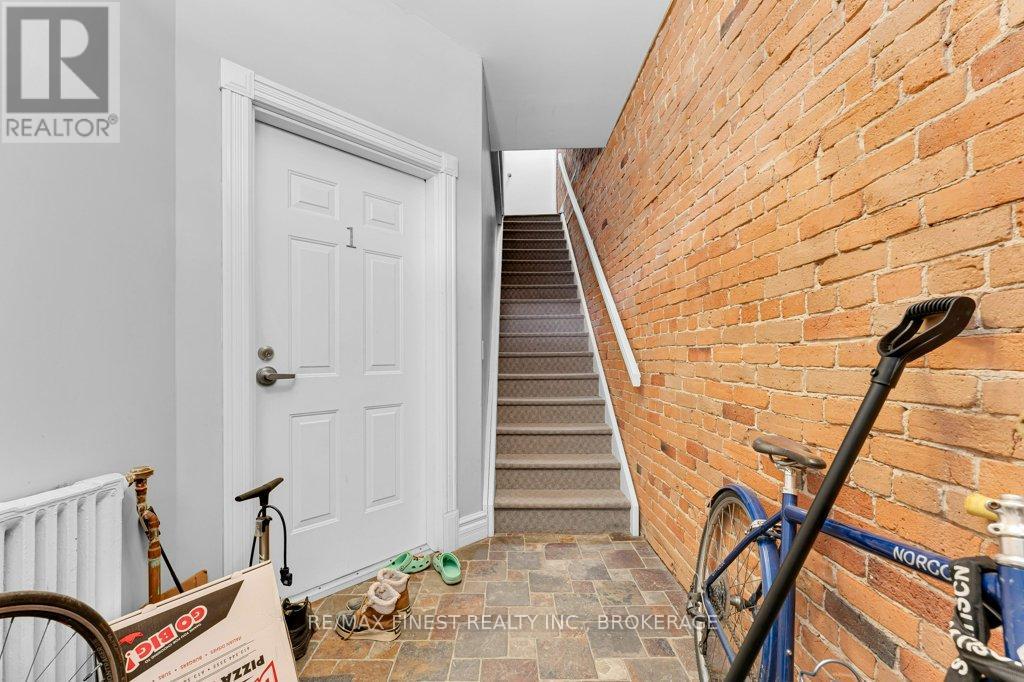 242 Brock Street, Kingston, Ontario  K7L 1S4 - Photo 3 - X12915596