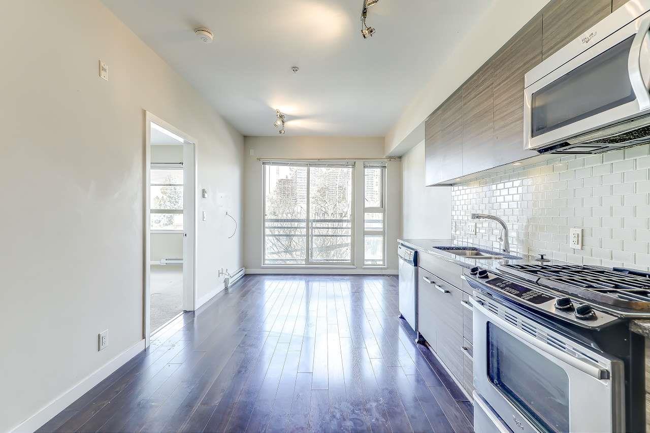 301 13228 OLD YALE ROAD, Surrey, British Columbia