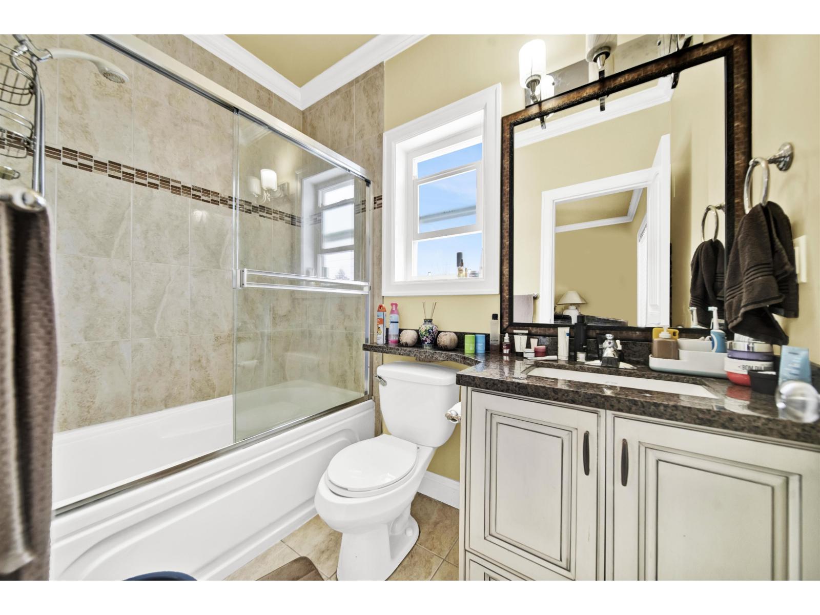 14049 Grosvenor Road, Surrey, British Columbia  V3R 5G6 - Photo 14 - R3098456