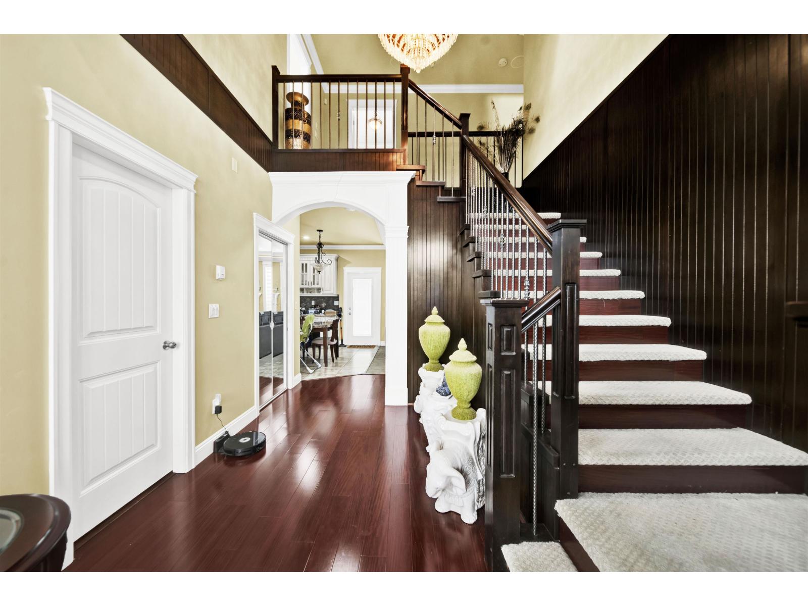 14049 Grosvenor Road, Surrey, British Columbia  V3R 5G6 - Photo 5 - R3098456