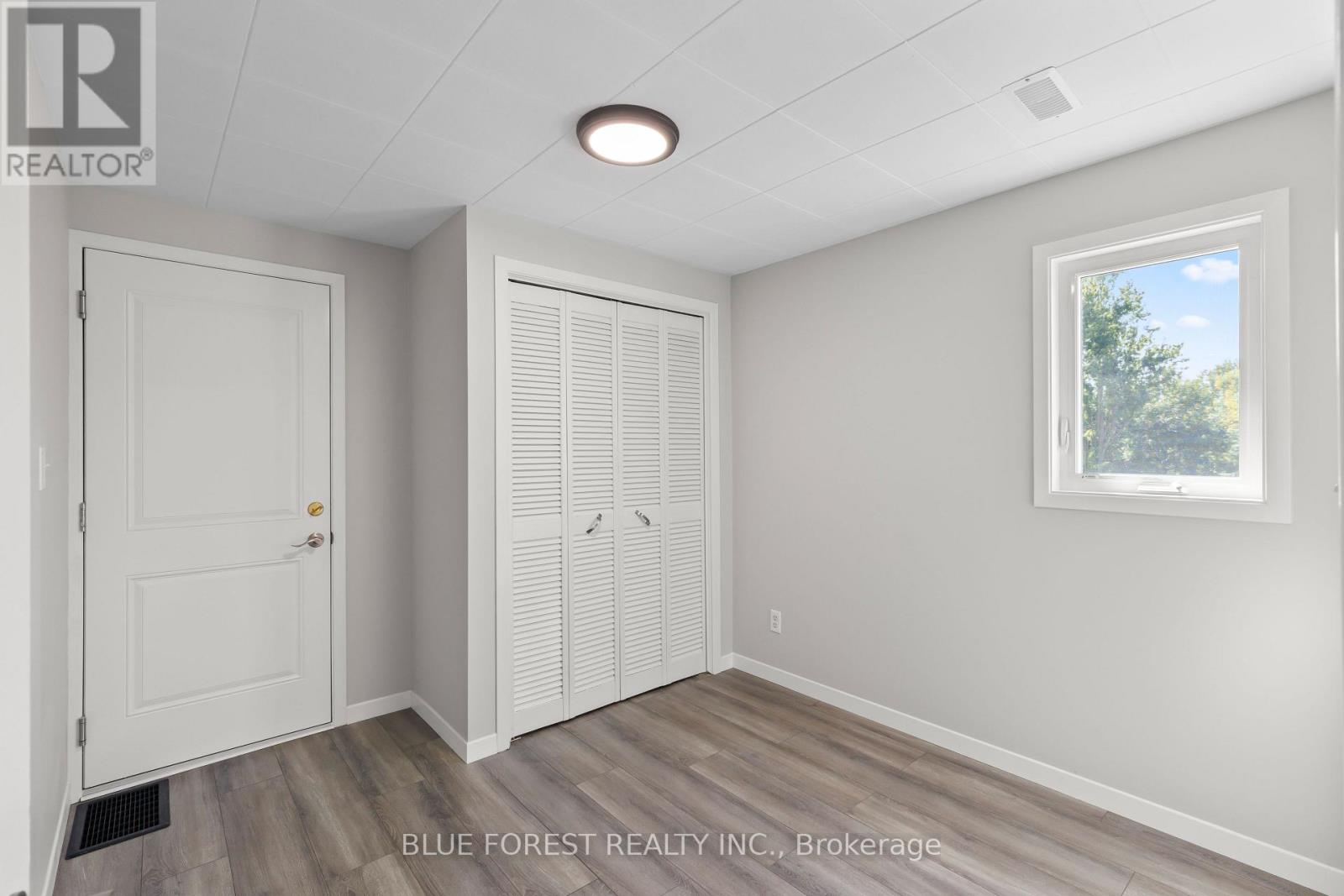 Upper - 7065 Longwoods Road, London South, Ontario  N6P 1B6 - Photo 17 - X12915524