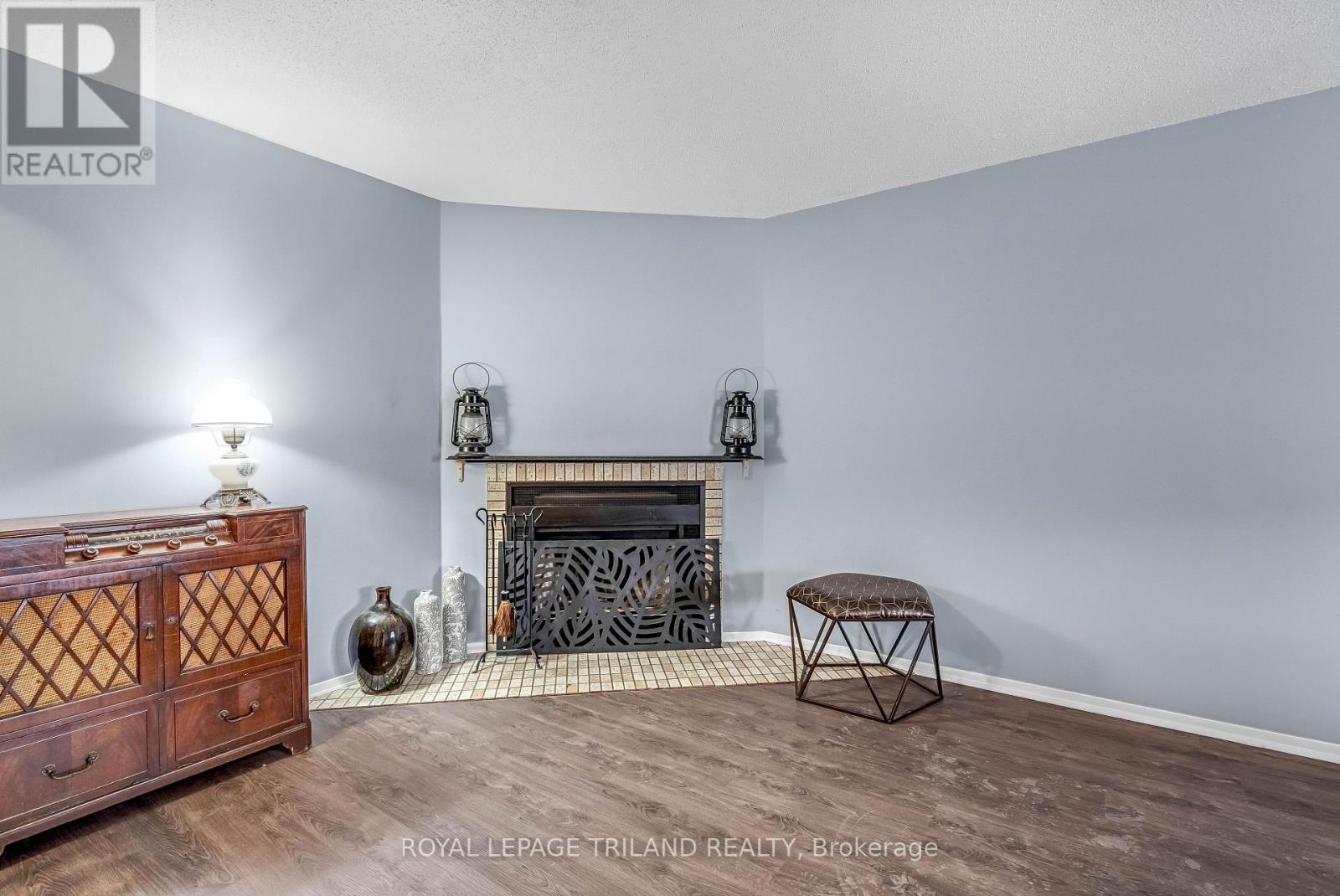 2 - 160 Conway Drive, London South, Ontario  N6E 3M4 - Photo 11 - X12915546