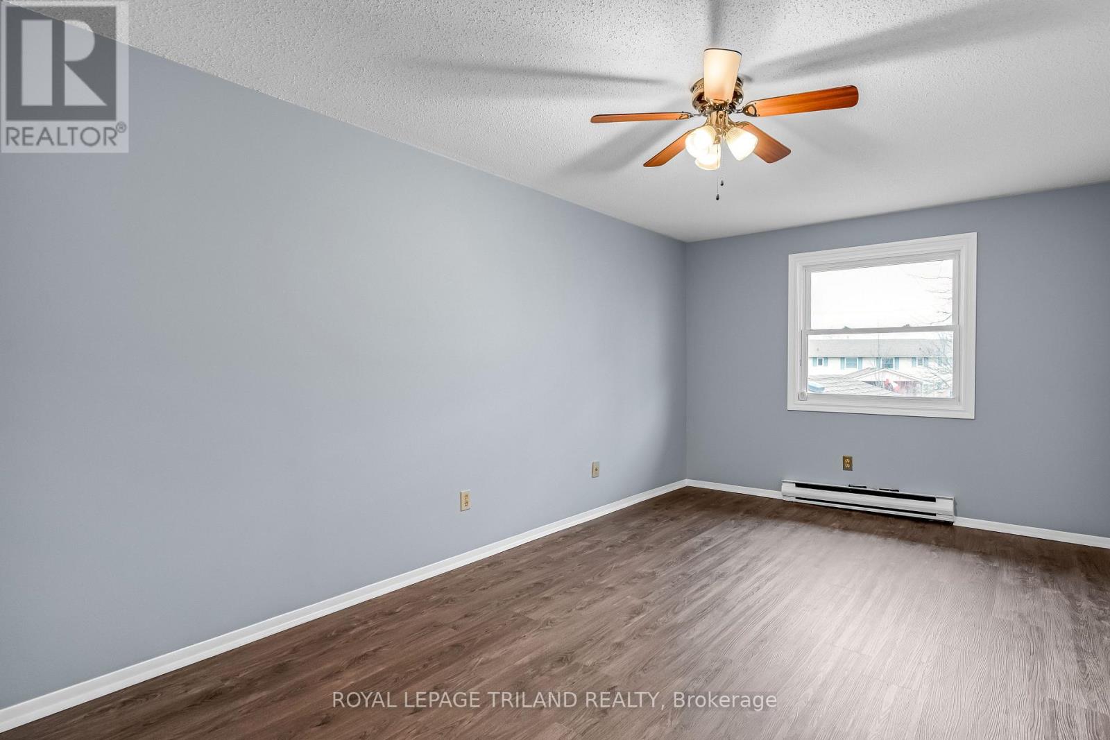 2 - 160 Conway Drive, London South, Ontario  N6E 3M4 - Photo 23 - X12915546