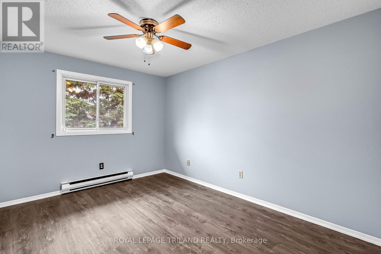 2 - 160 Conway Drive, London South, Ontario  N6E 3M4 - Photo 25 - X12915546