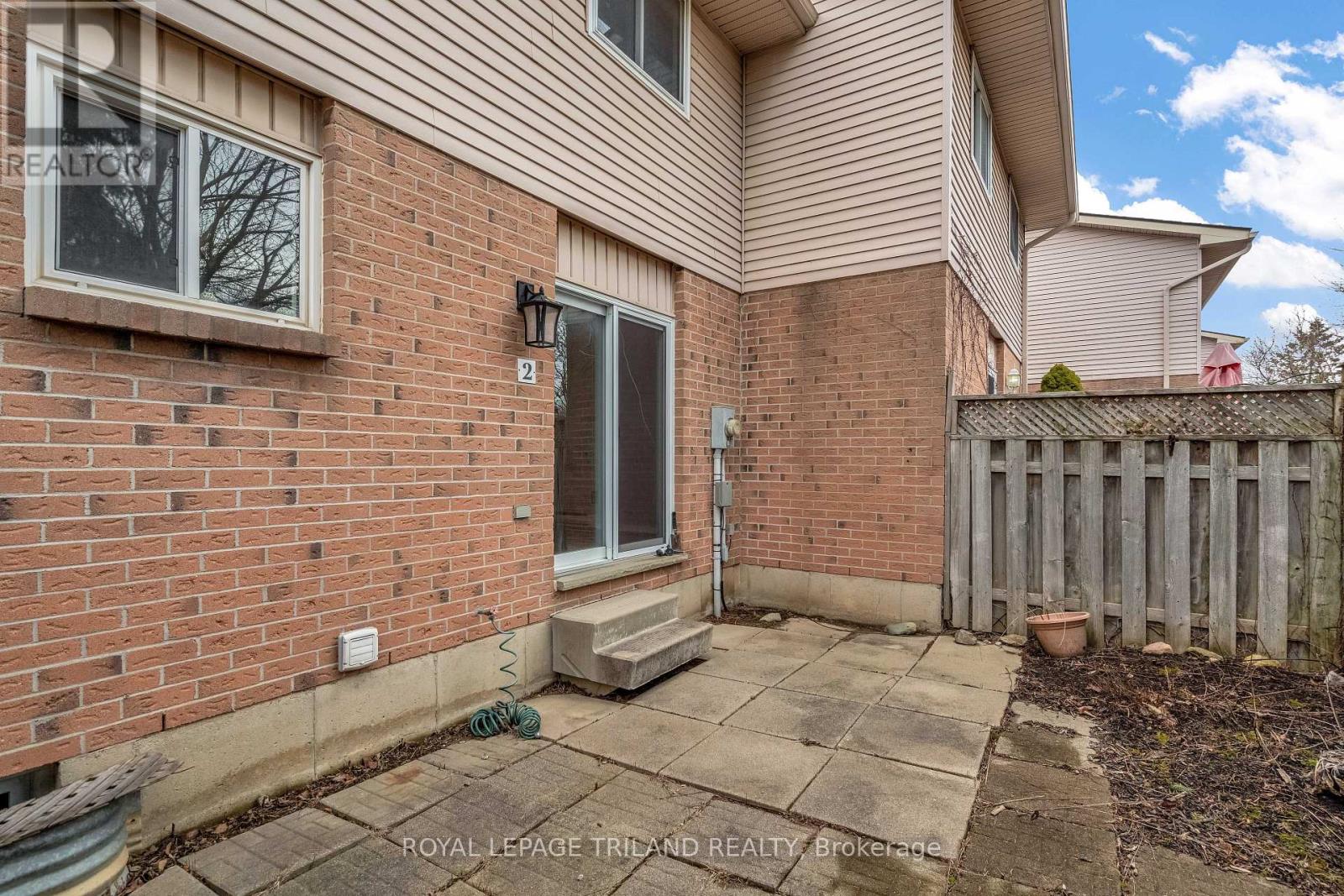 2 - 160 Conway Drive, London South, Ontario  N6E 3M4 - Photo 39 - X12915546
