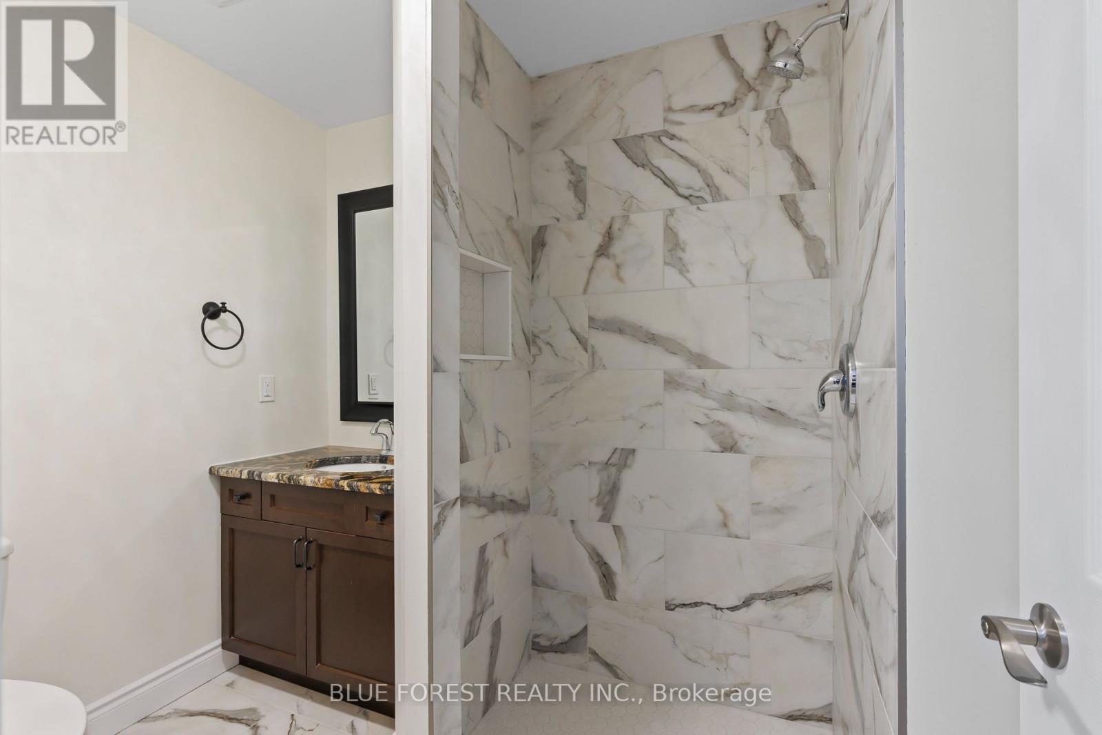 Main - 7065 Longwoods Road, London South, Ontario  N6P 1B6 - Photo 13 - X12915556